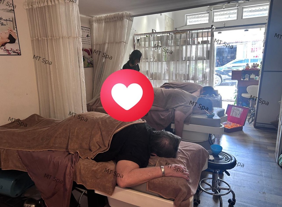 Phục vụ chuyên nghiệp, đội ngũ kỹ thuật viên tận tâm
