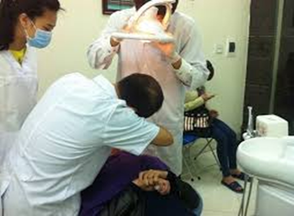 Nha Khoa Bảo Nhân cung cấp đa dạng dịch vụ từ cơ bản đến nâng cao