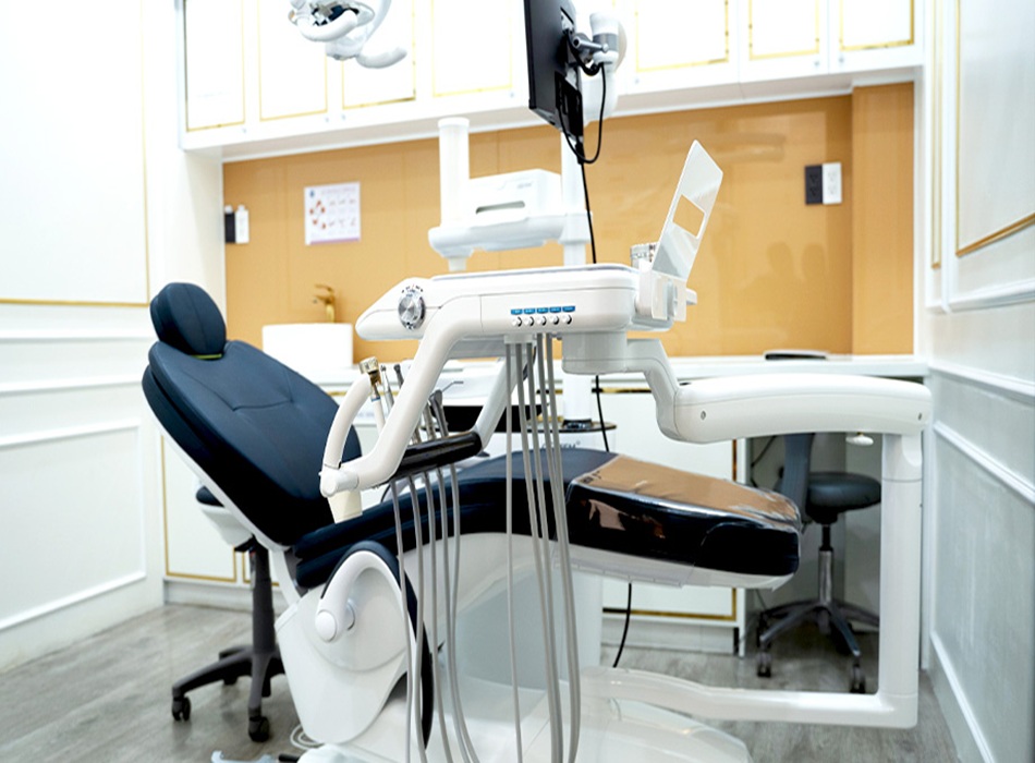 Thiết bị hiện đại, hỗ trợ niềng răng hiệu quả