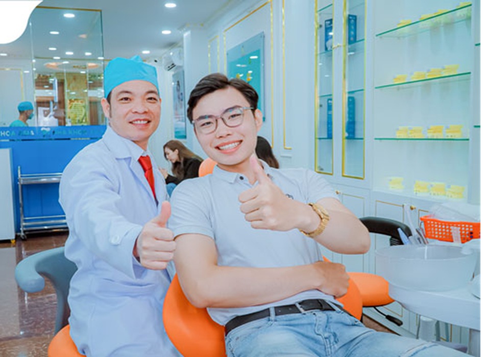 Dịch vụ nha khoa đa dạng từ chăm sóc răng miệng cơ bản đến các dịch vụ chuyên sâu