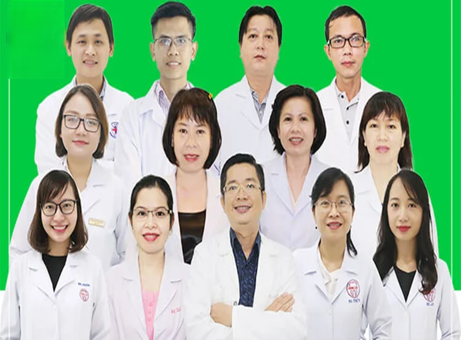 Đội ngũ bác sĩ chuyên môn cao, có chứng chỉ và nhiều năm kinh nghiệm