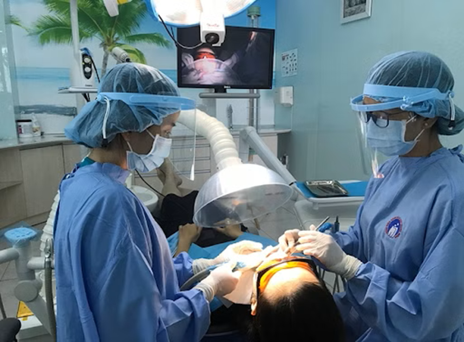 Bệnh viện cung cấp đầy đủ các dịch vụ nha khoa từ cơ bản đến chuyên sâu