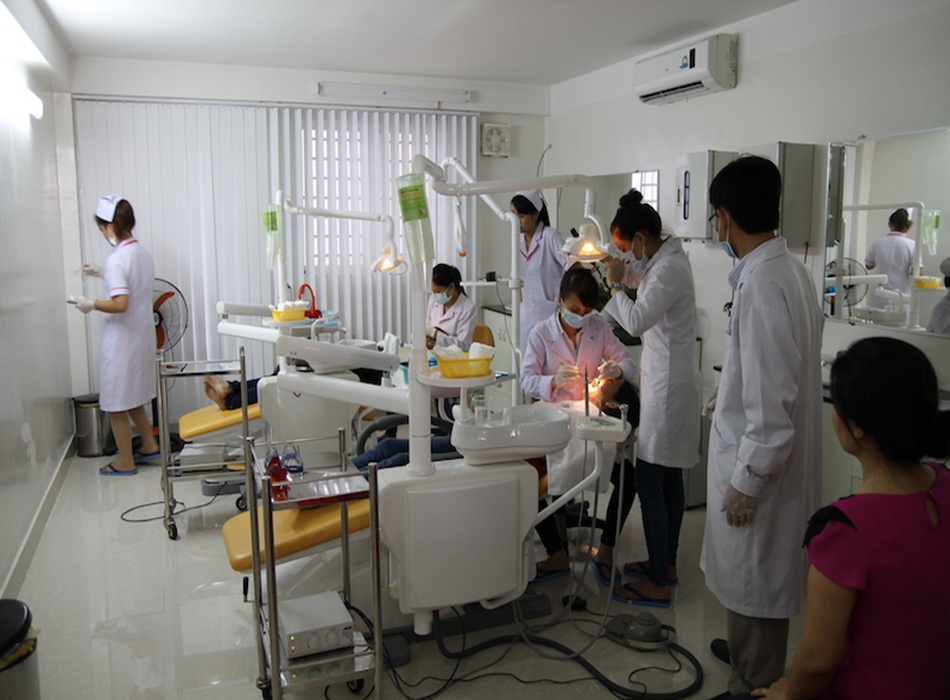 Đội ngũ bác sĩ chuyên môn tốt, tận tâm, giàu kinh nghiệm
