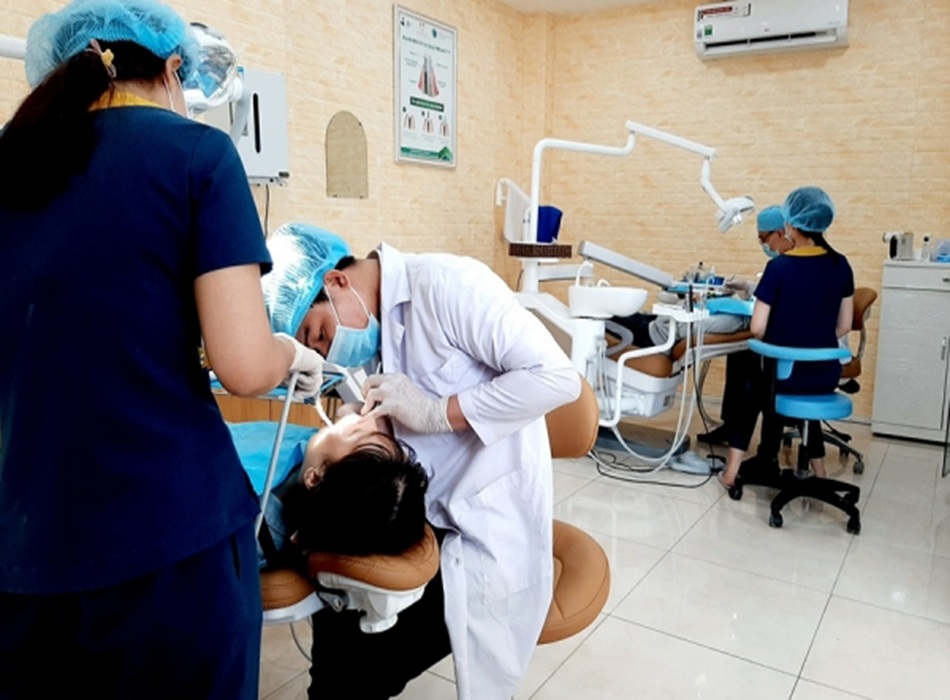 Nha khoa Việt Mỹ Smile đầu tư hệ thống máy móc tân tiến