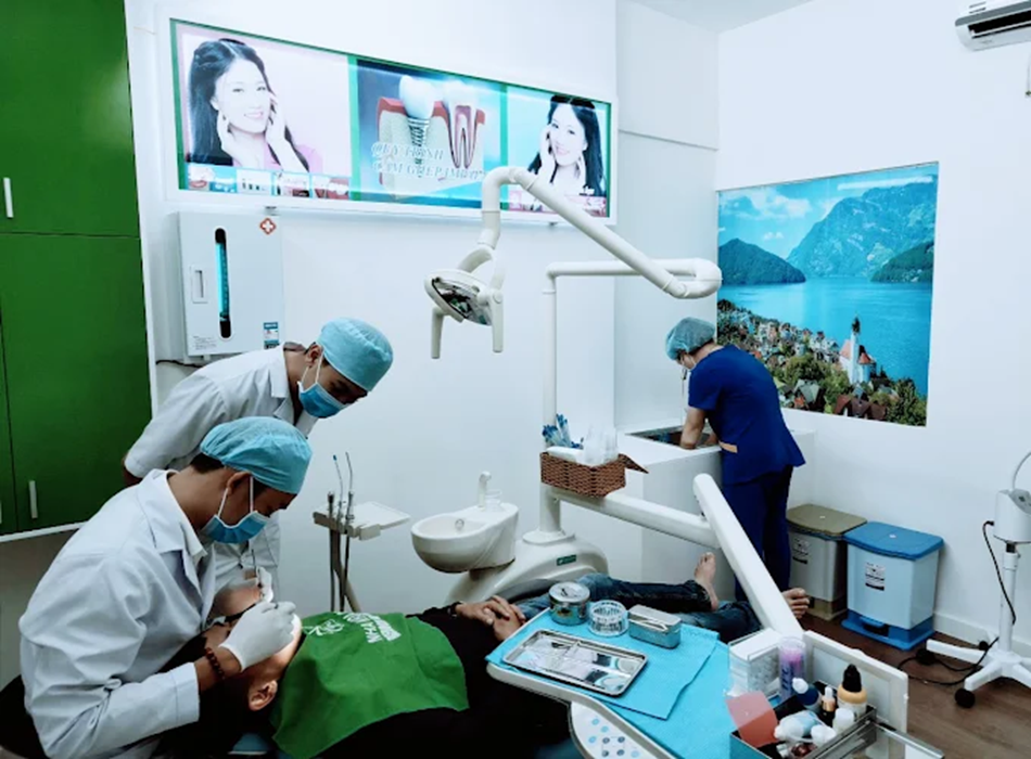 Thiết bị hiện đại – Chuẩn nha khoa quốc tế