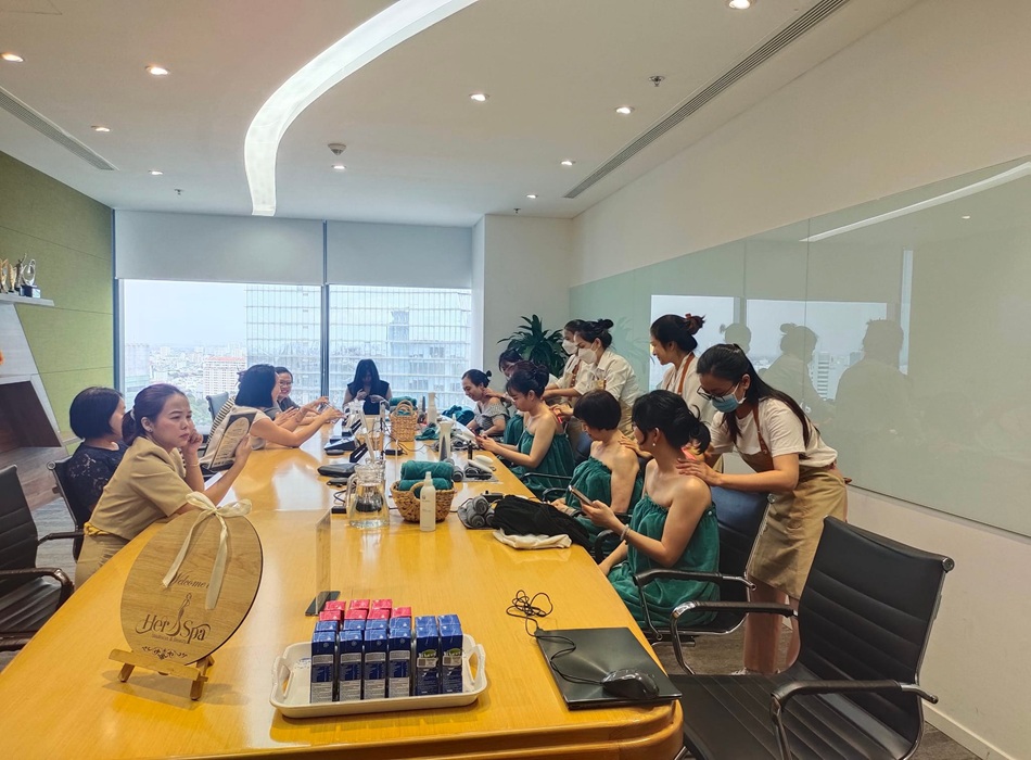 Her S Spa cung cấp đa dạng các dịch vụ chăm sóc sắc đẹp