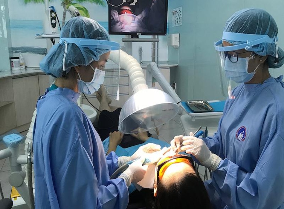 Dịch vụ nổi bật – đặc biệt: Trồng răng Implant