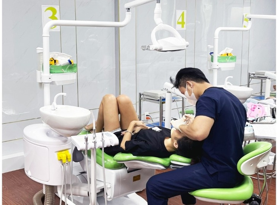 Các bác sĩ tại Nha Khoa Đăng Lưu đều có trình độ chuyên môn cao