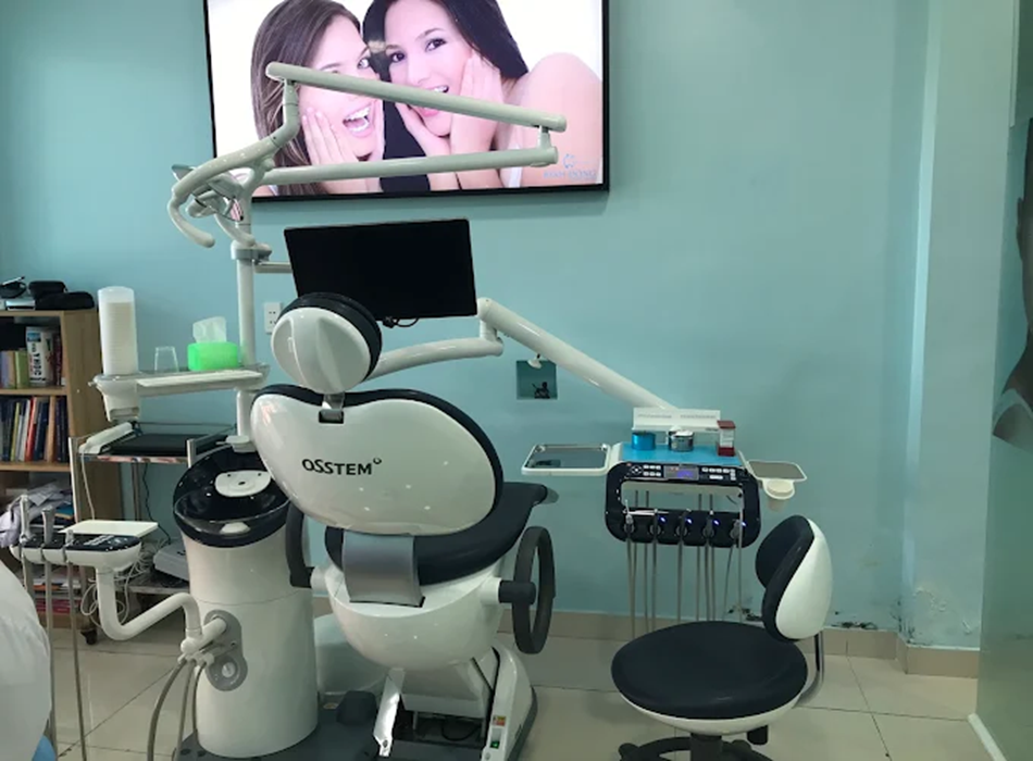 Nha khoa Eureka Bình Đông chú trọng đầu tư công nghệ với các thiết bị tiên tiến