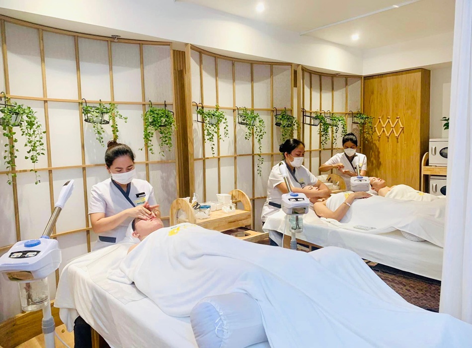Attentive, friendly, and highly skilled staff.